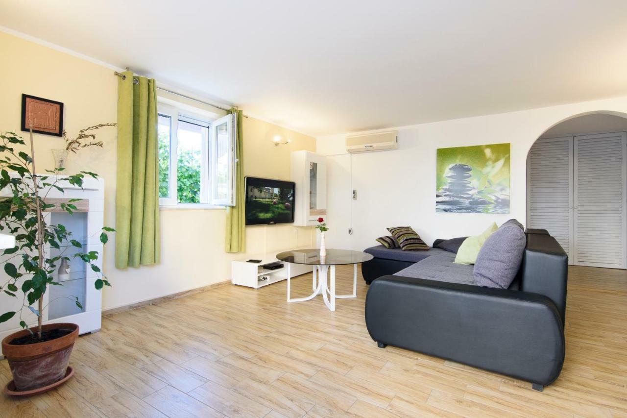 Relja Apartment